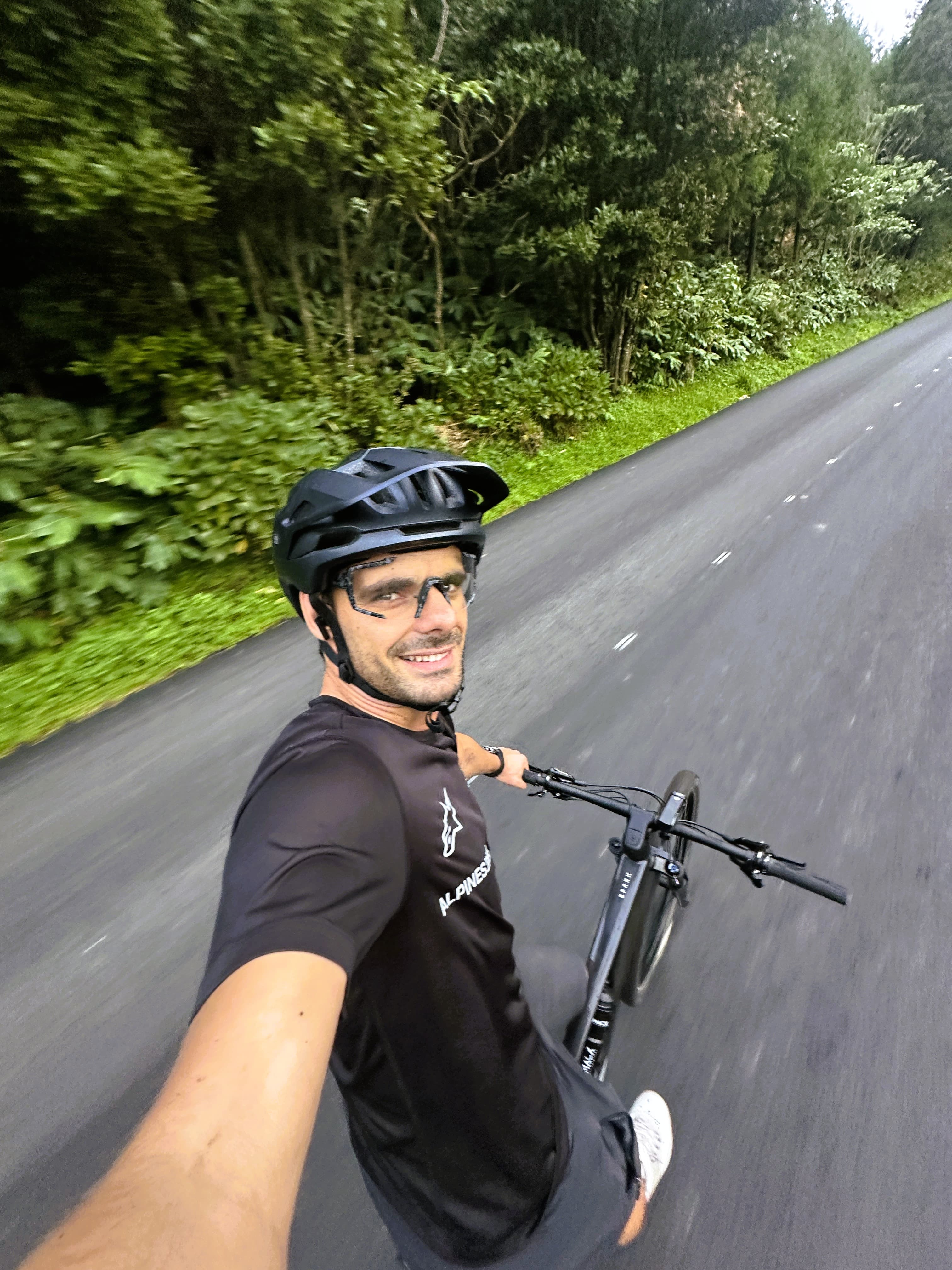 Rafael - CEO & Bike Mechanic & outdoor guide